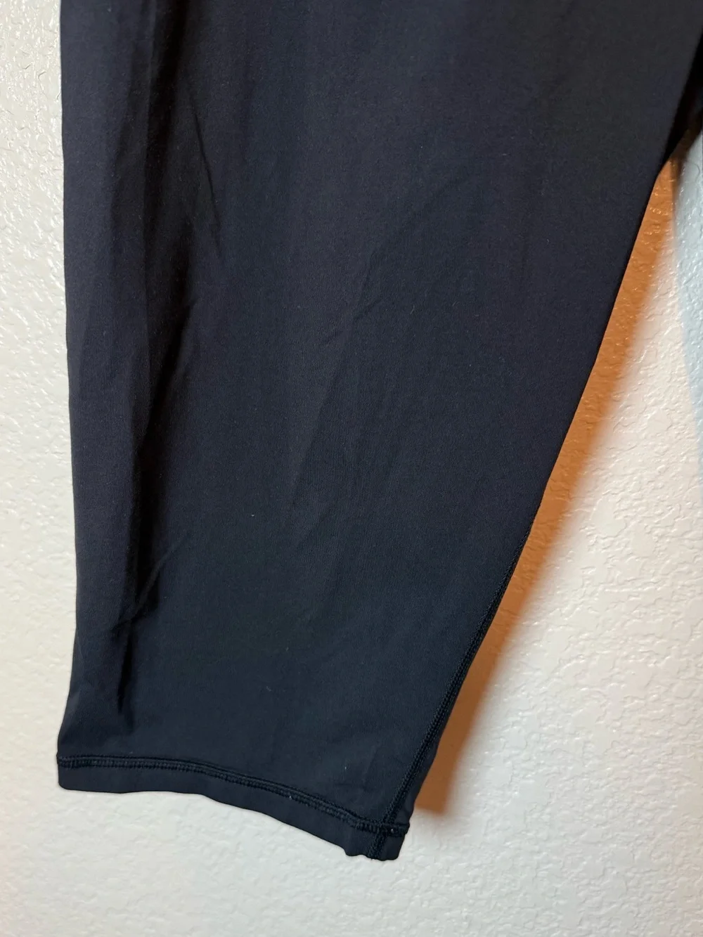 Lululemon Retreat Yogi Crop Wrap Front Workout Pants Black Size 4